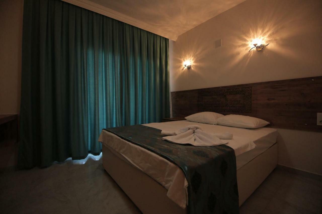 Grand Tas Otel Mut Esterno foto